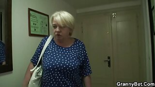 წითელთავიანი მშვენიე ...